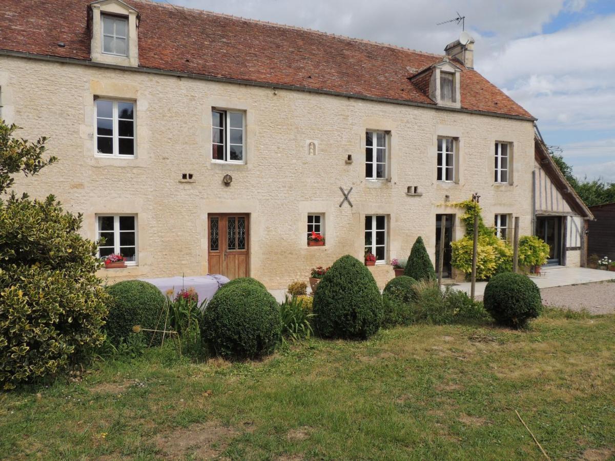 Bed and Breakfast La Ferme Du Bourg Eraines Экстерьер фото